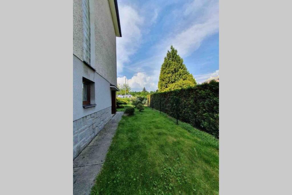 Family Apartment With Garden And Parking Spot 체스케부데요비체 외부 사진